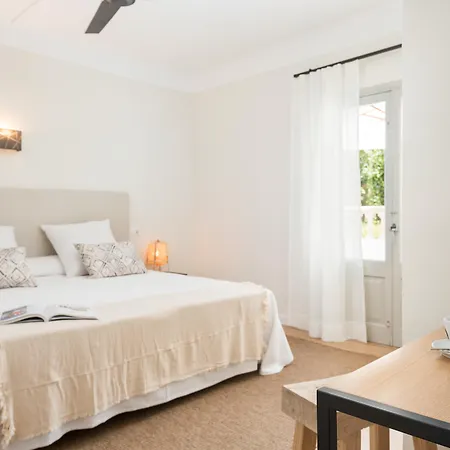 Boutique Oriola Hotel 3*