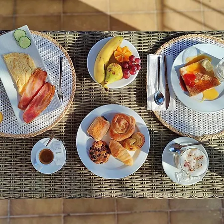 Boutique Oriola Hotel 3*
